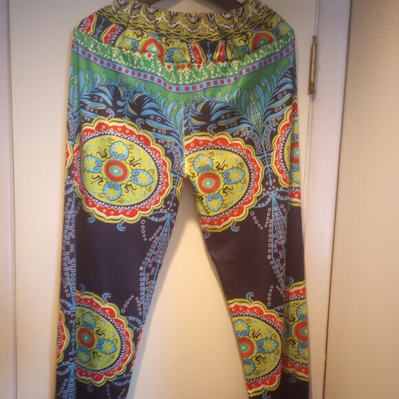 Boho pants multi color design size L New!! - Picture 2 of 7
